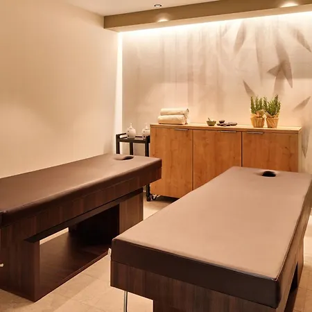 Maistra Select And 4*