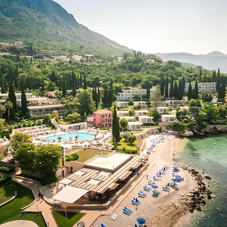 Maistra Select And 4*