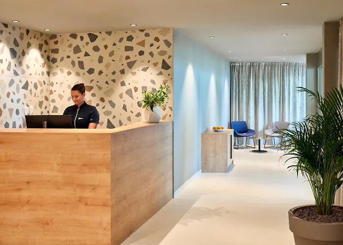 Maistra Select And Feriested Mlini