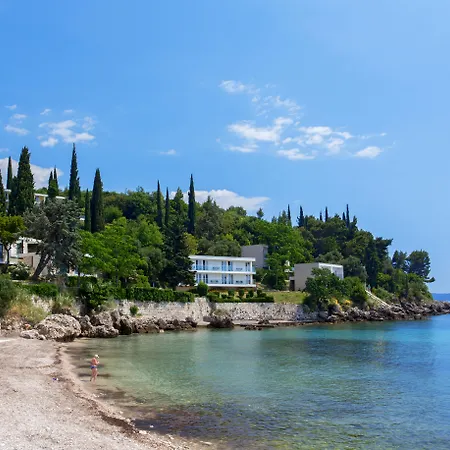 Maistra Select And 4*