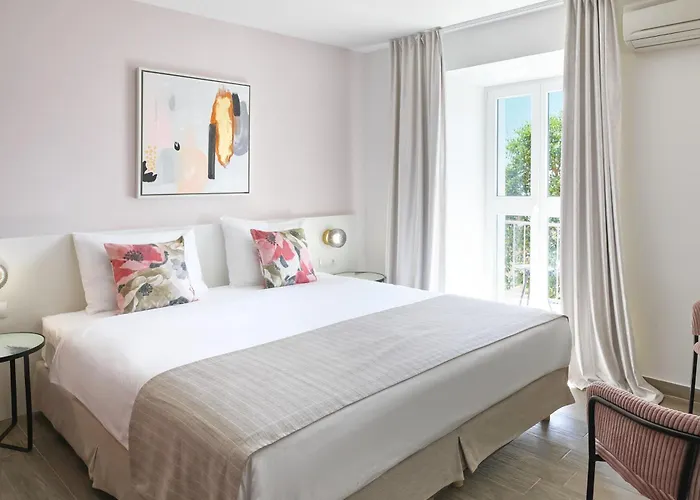 Maistra Select And 4*