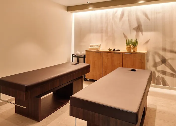 Maistra Select And 4*