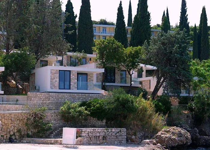 Maistra Select And 4*